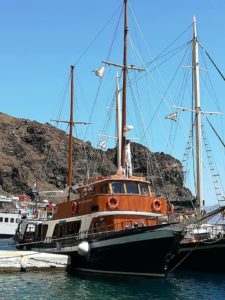 Santorini saar