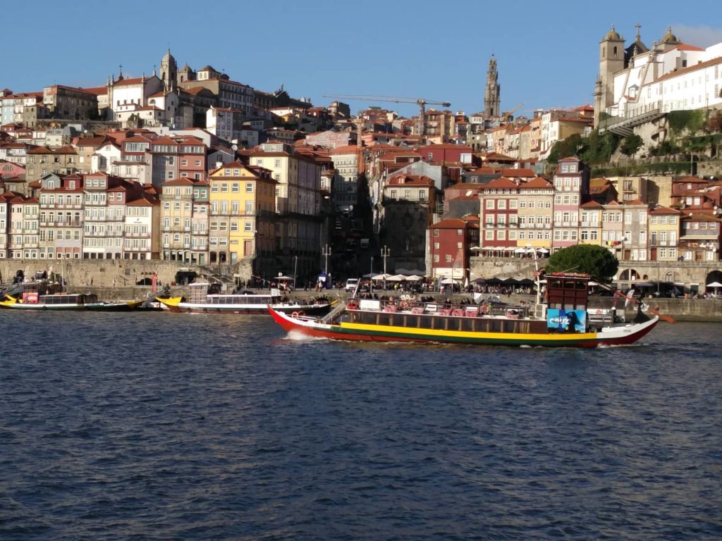 Porto Douro jõe ääres